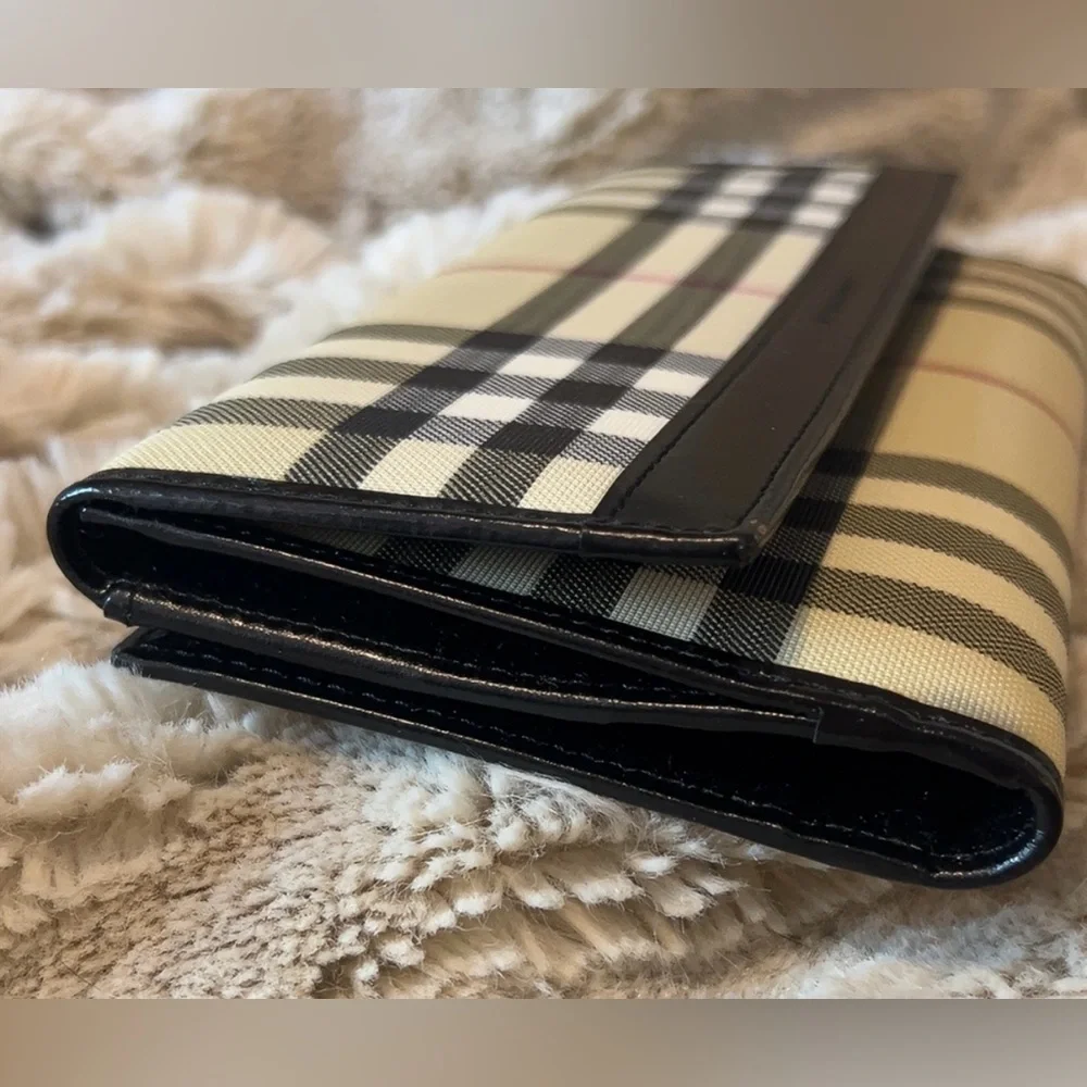 Burberry | Women’s Plaid Coated Canvas Long Wallet Leather Trim *Luxury - Picture 4 of 12